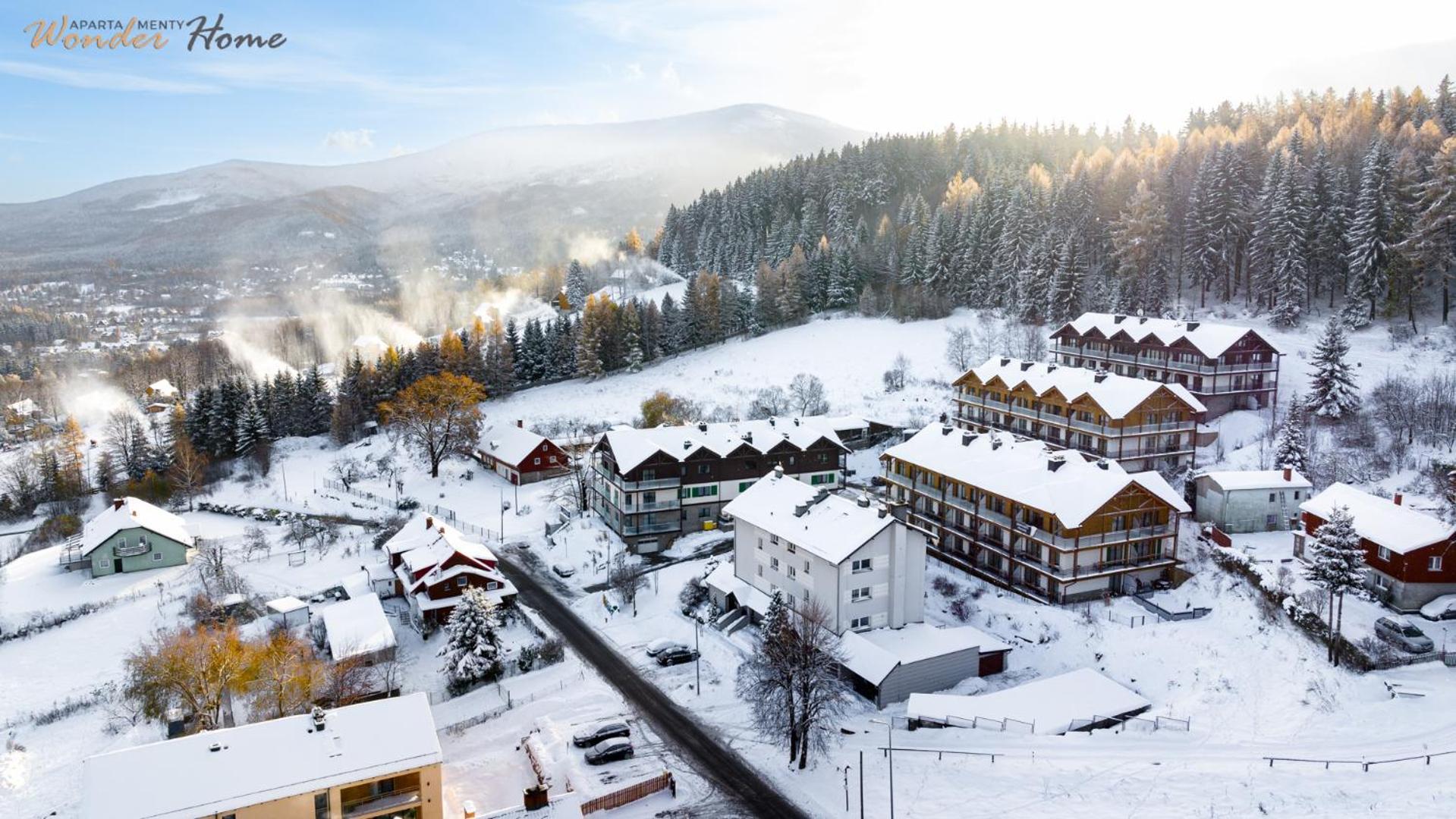 Wonder Home - Apartamenty Karpatia Resort Tuz Przy Stoku I Blisko Szlakow Turystycznych คาร์ปัตซ์ ภายนอก รูปภาพ